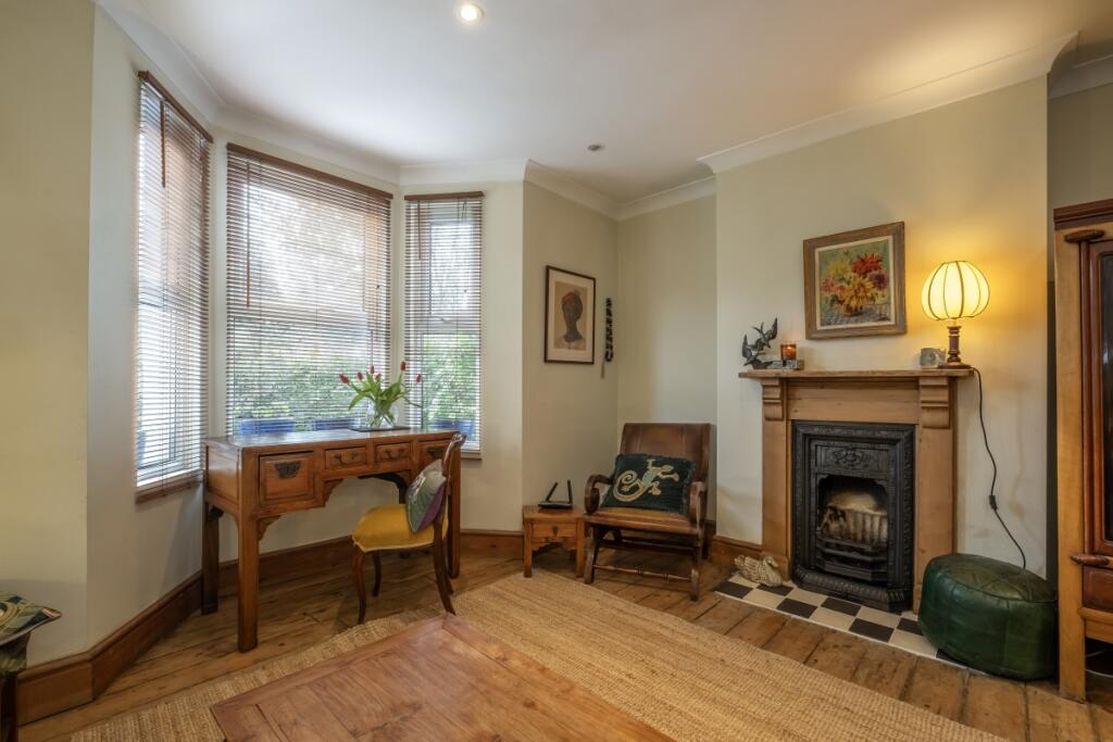 95-Lower-Mortlake...