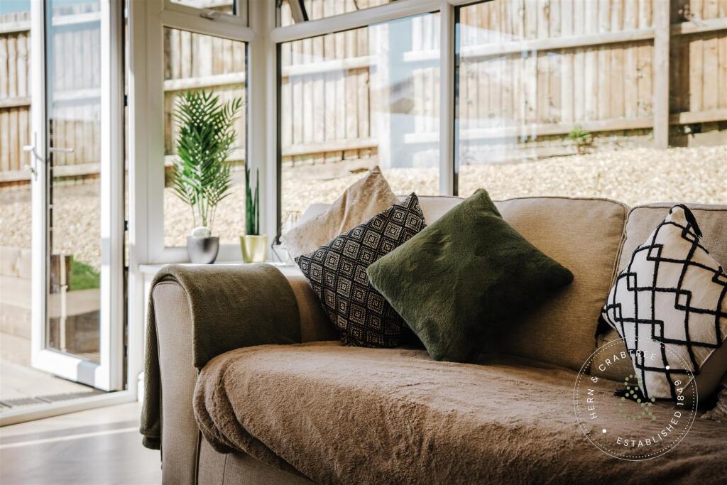 Cae Pant, Caerphilly, Hern Crabtree (1).jpg