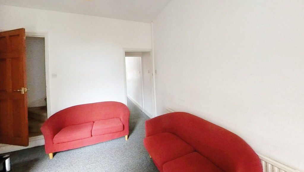 269 AVENUE RD EXT-02.png