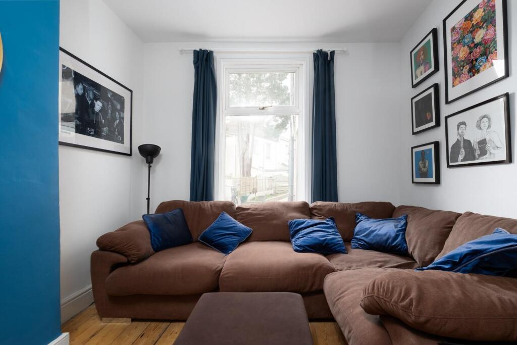 18 Royate Hill, BS5-DSCF8809-Edit.jpg