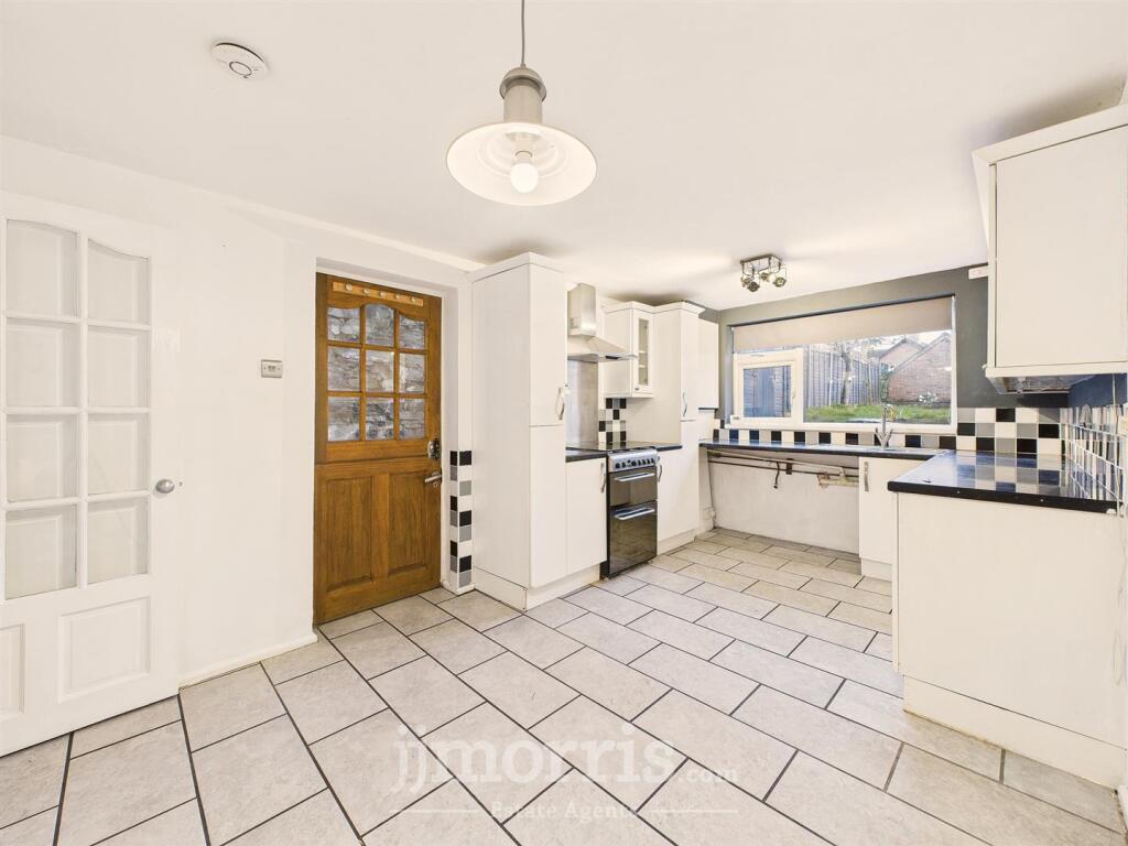 Kitchen/Dining Room