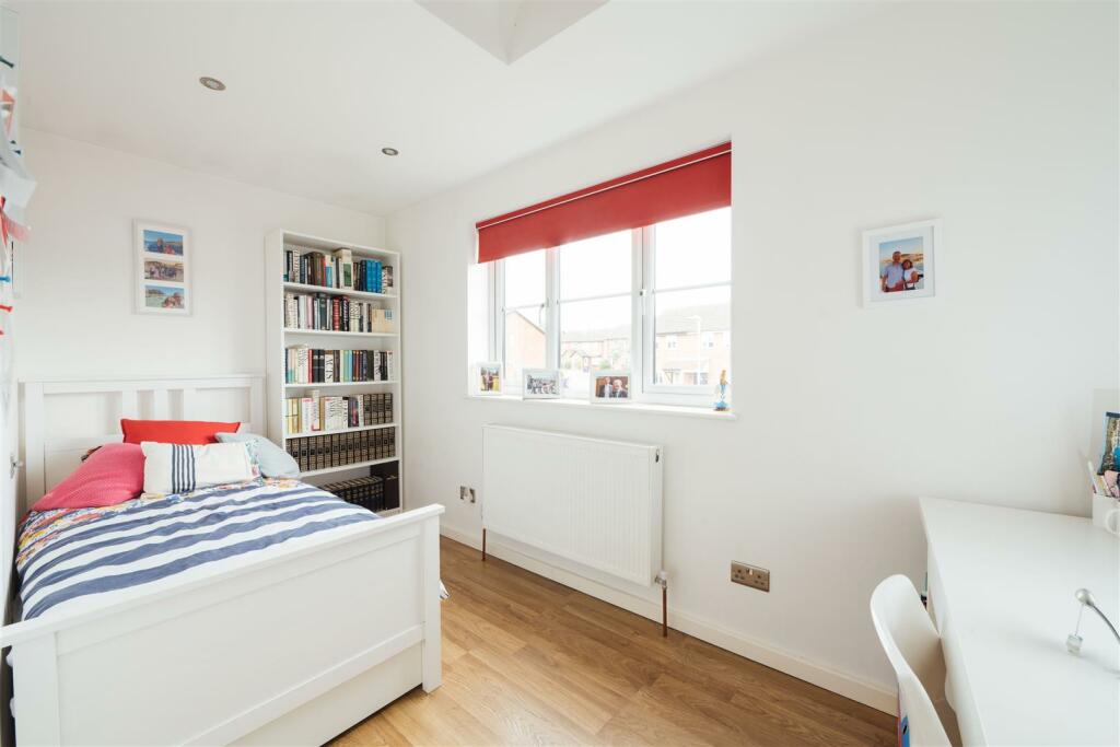 74 Highover Way, Hitchin-21.jpg