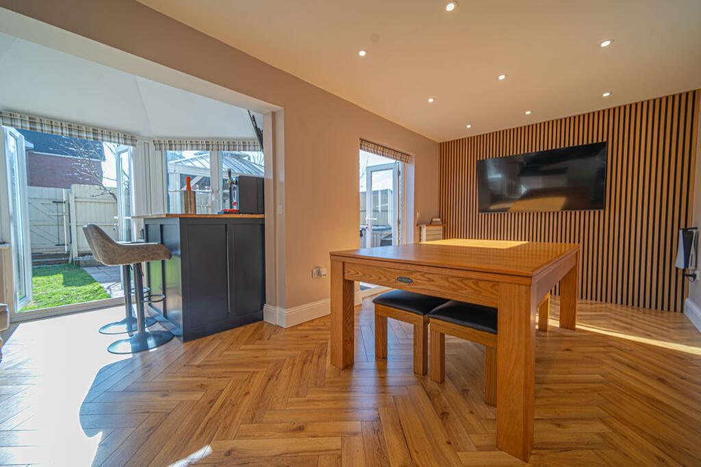 Kitchen/Dinning Room