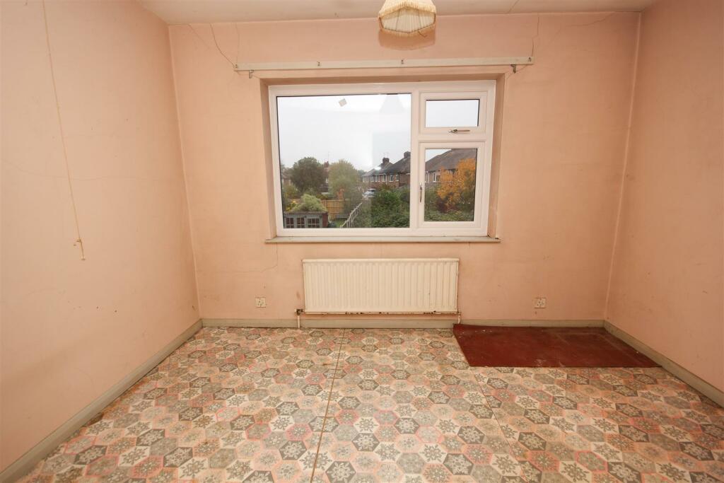 Bedroom 2.jpg