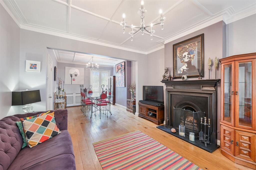 COLLEGE ROAD (14).jpg