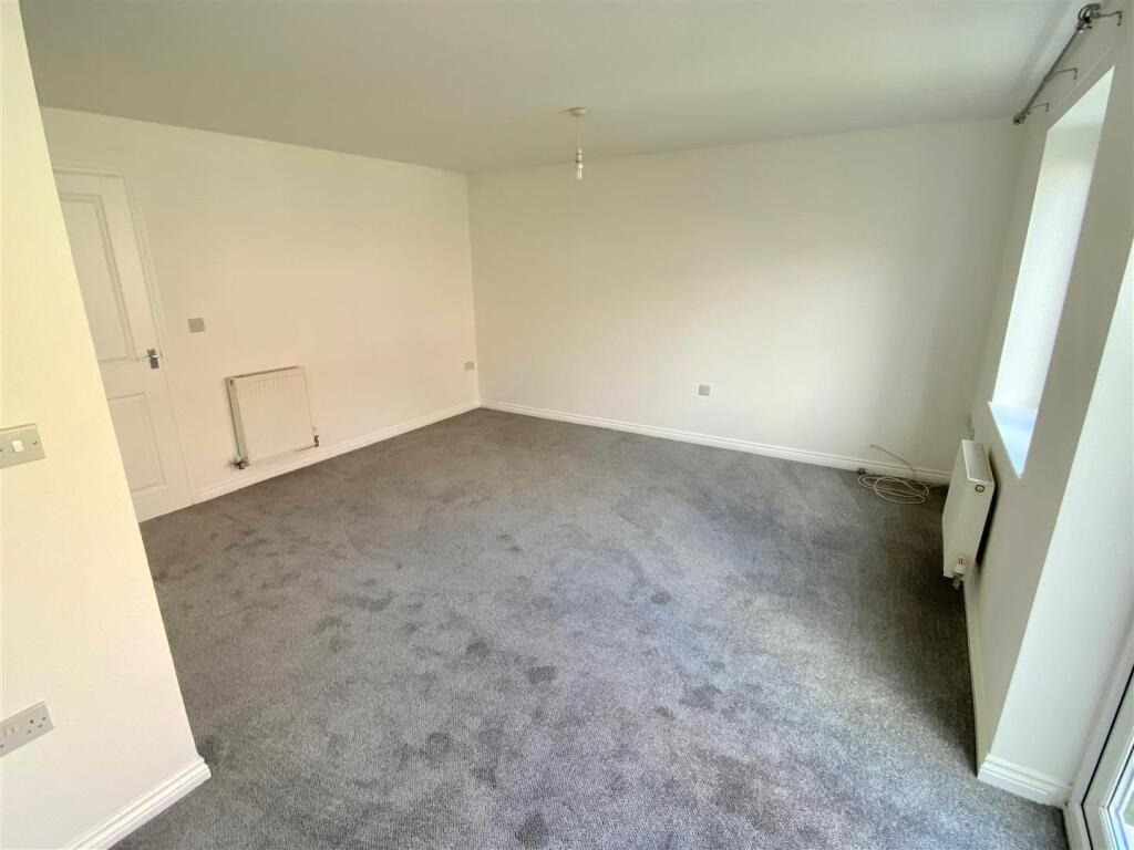 13 Littledale Row Lounge