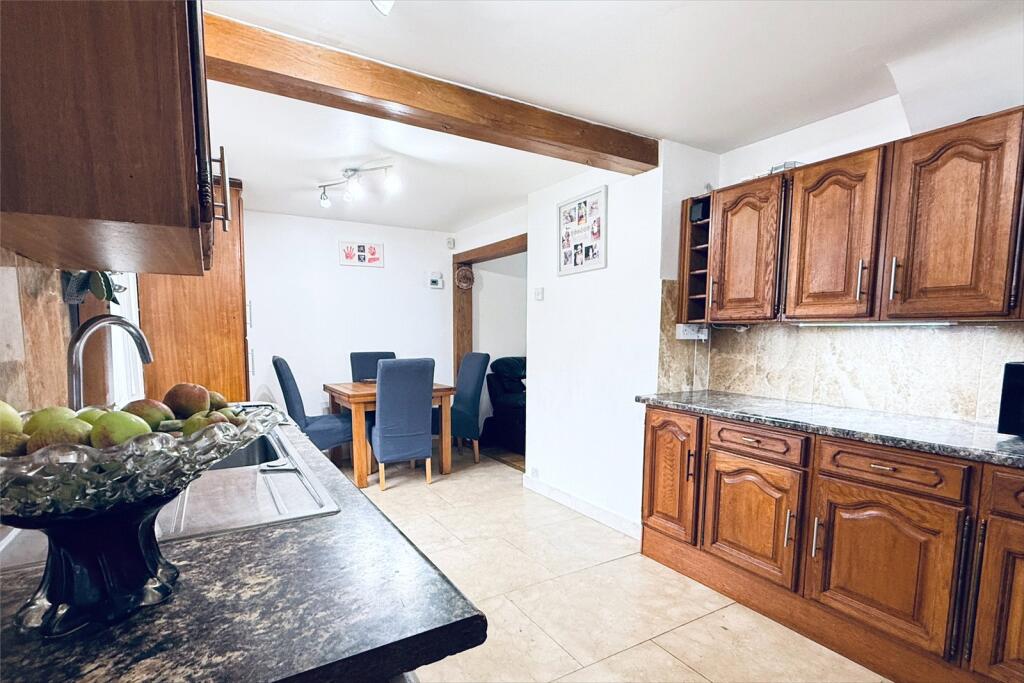 Kitchen/Diner Photo2