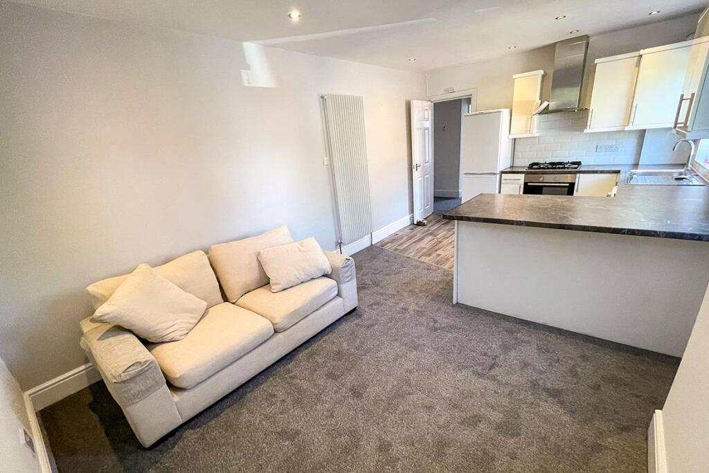 Lounge Kitchen
