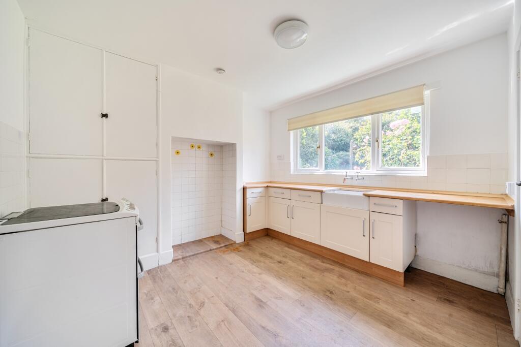 1340068-11-689b490d83580