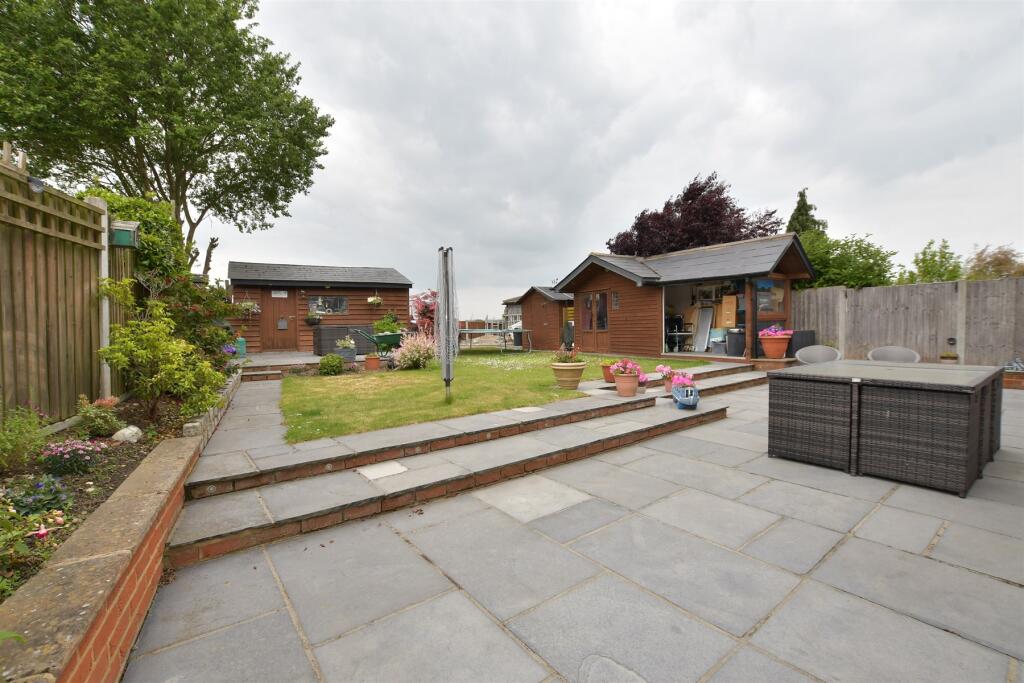 Patio / Decking