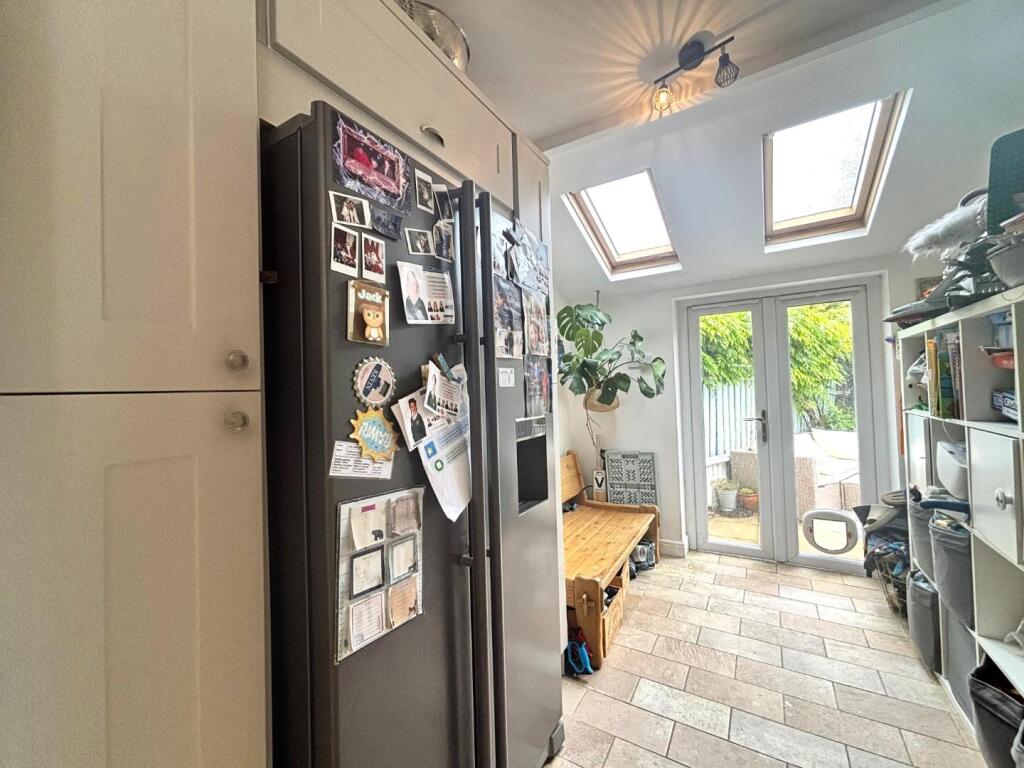 Kitchen_1.jpeg