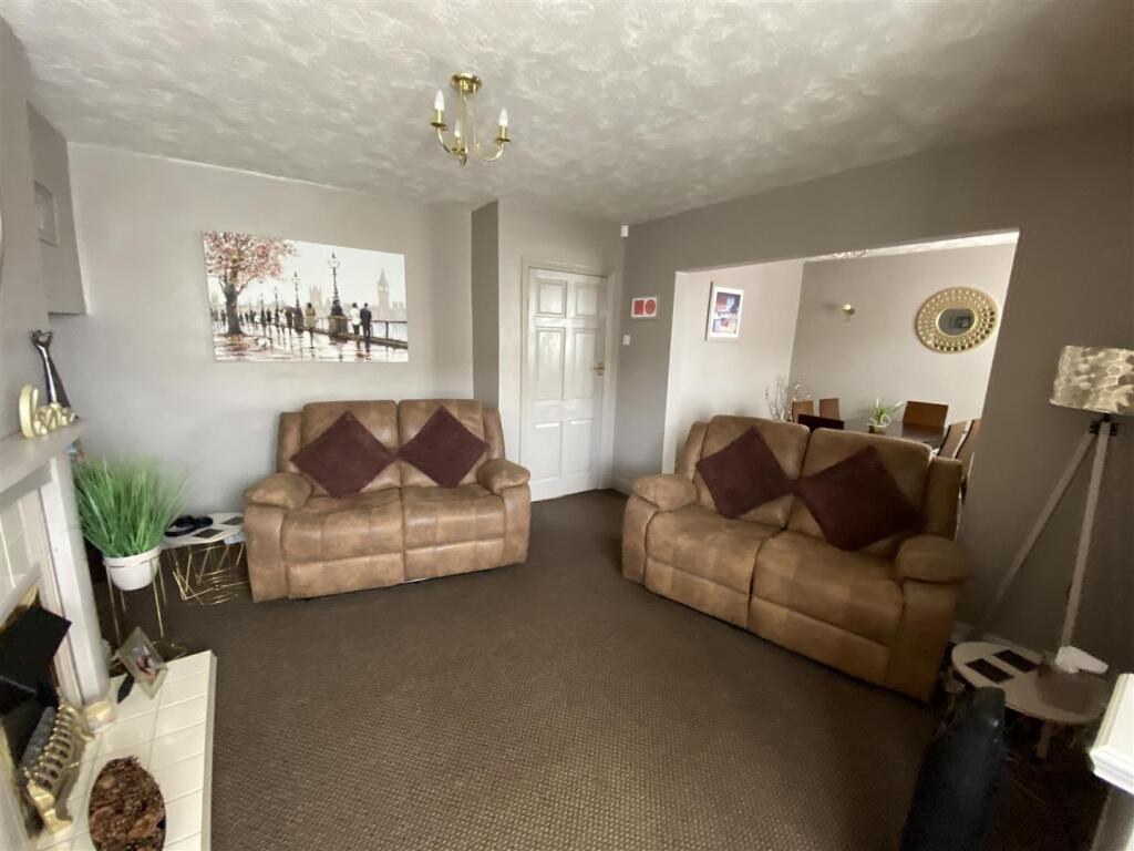 Lounge:
