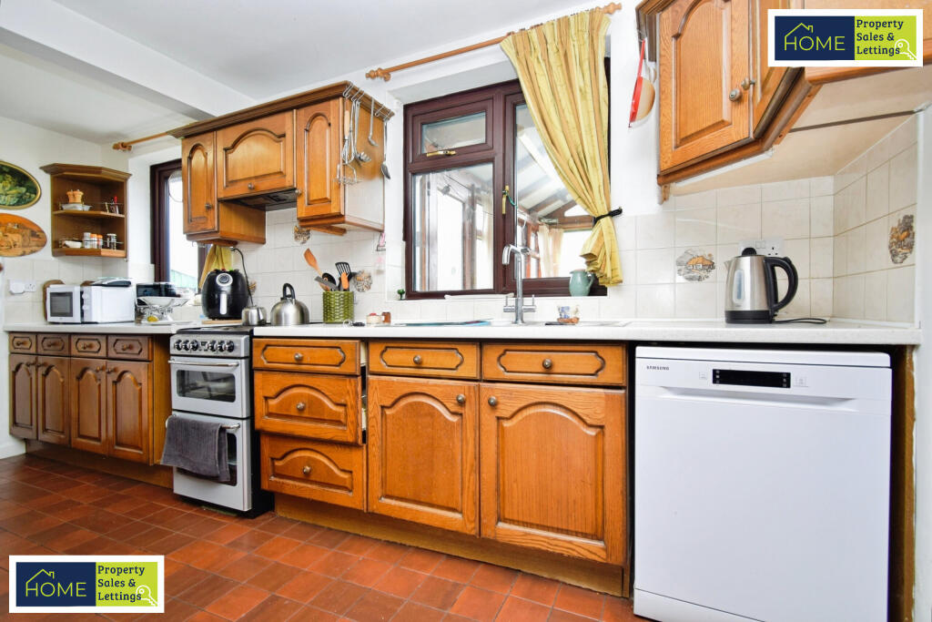 99 Oakley Road, Shepshed, Leicester, LE12 9AU