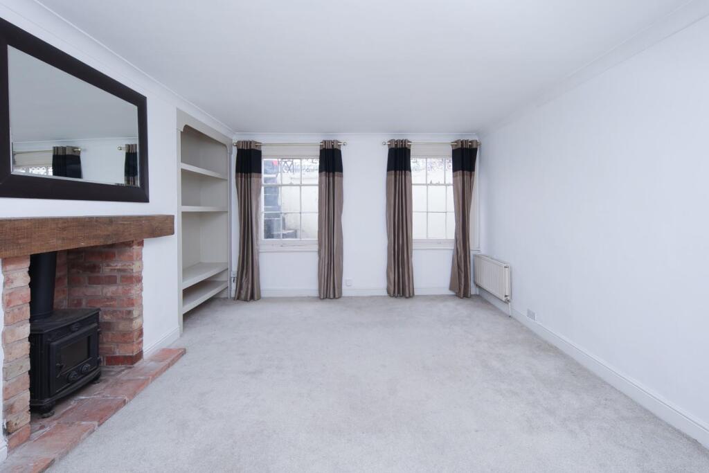 Flat 1 at 10-12 Portland Place CV32-5.jpg