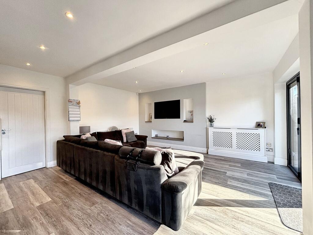 Kitchen/Diner/Family Room