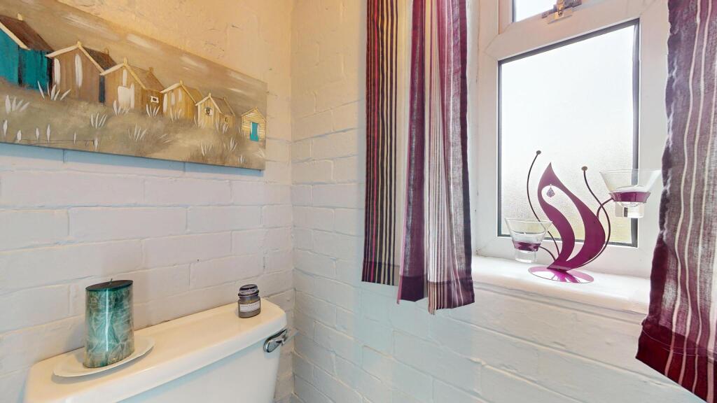 1-Queenswood-Close-03092025_170927