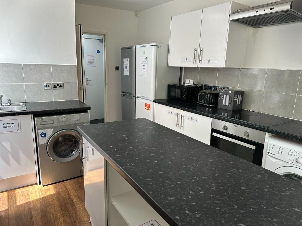 Communal Kitchen