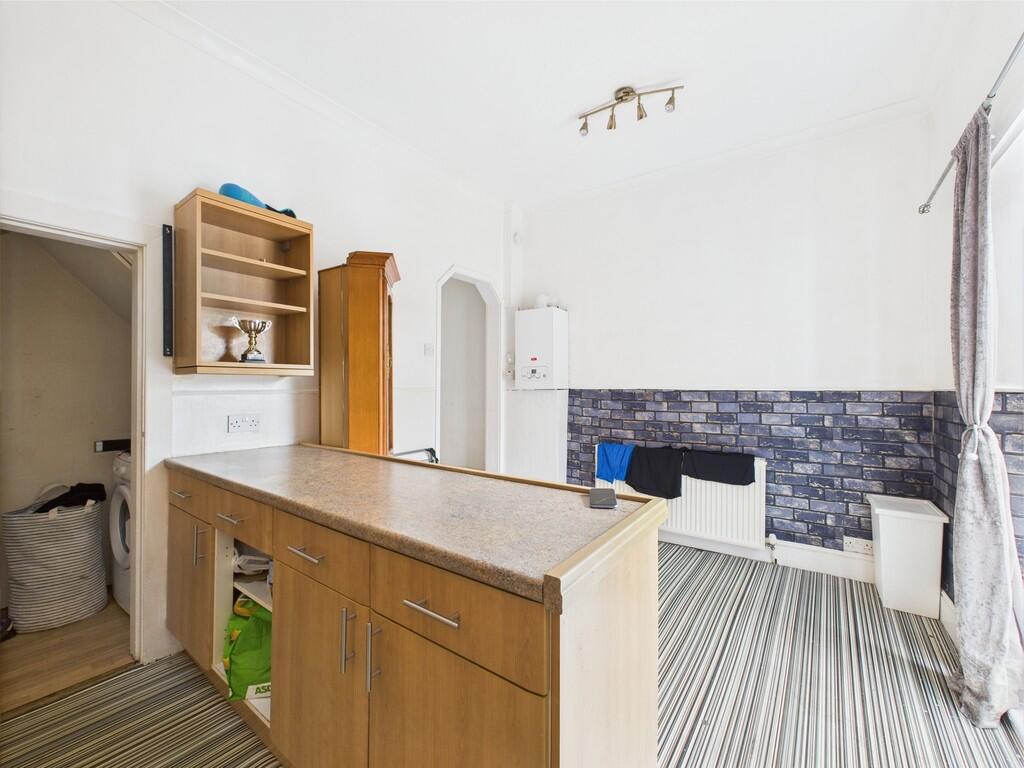 CAM01835G0-PR0203...