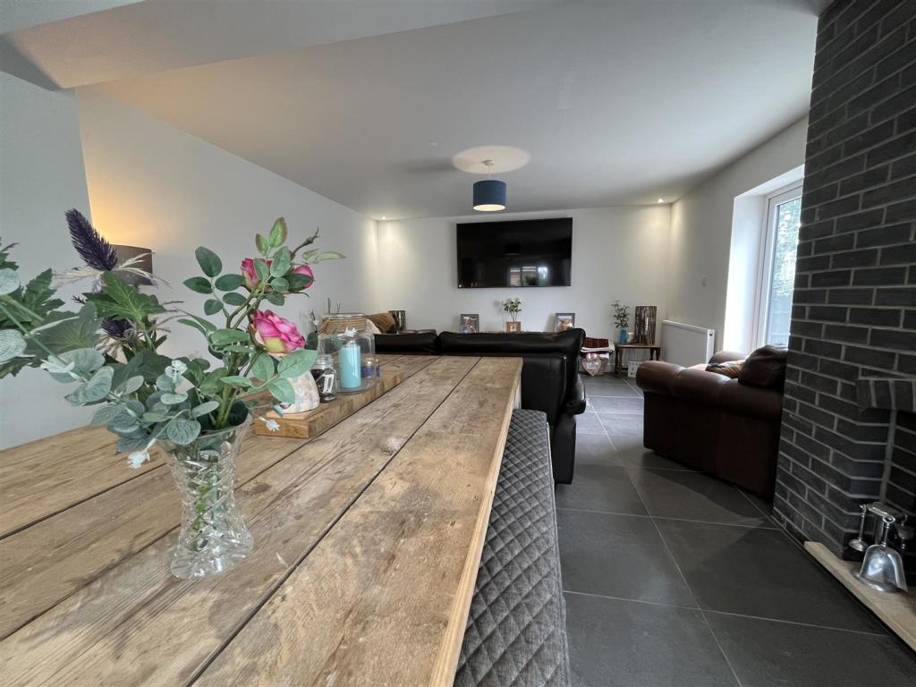 Open Plan Kitchen, Living &amp; Dining Room