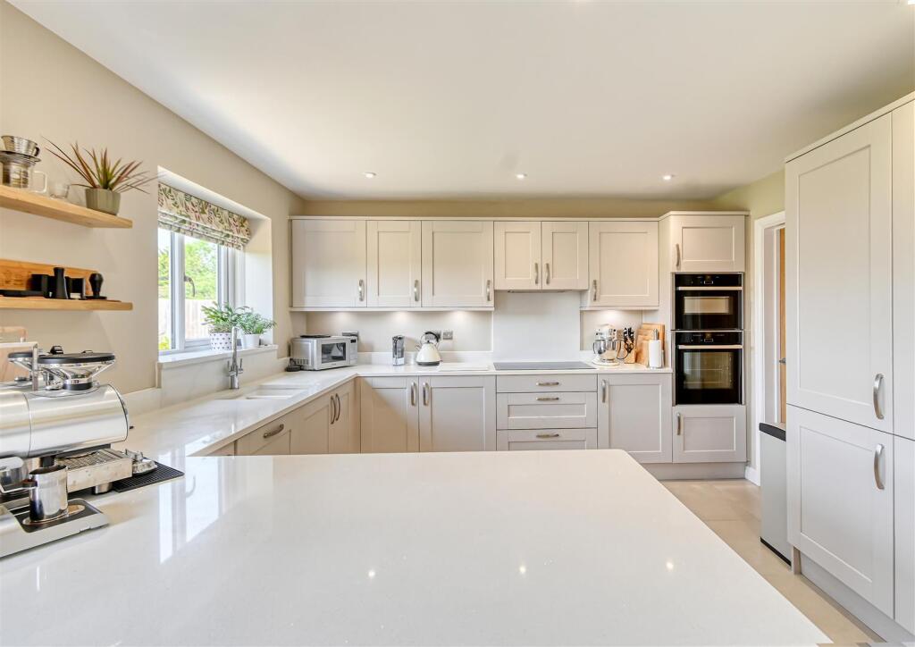 1 Rowan Grange-01.jpg