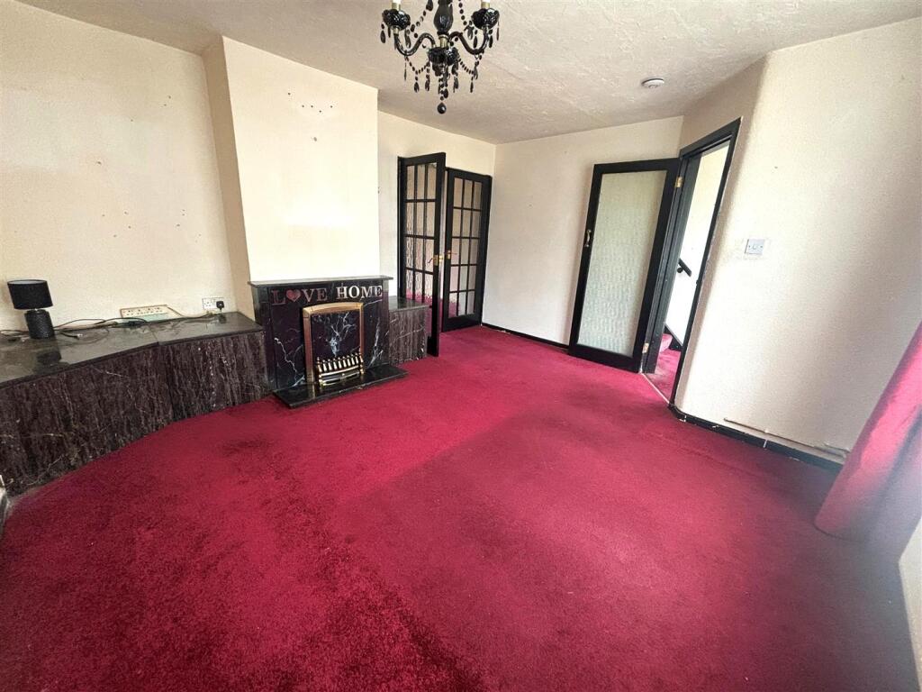 living room 5.jpg