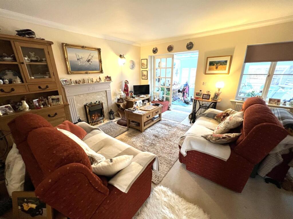 Living room.jpg