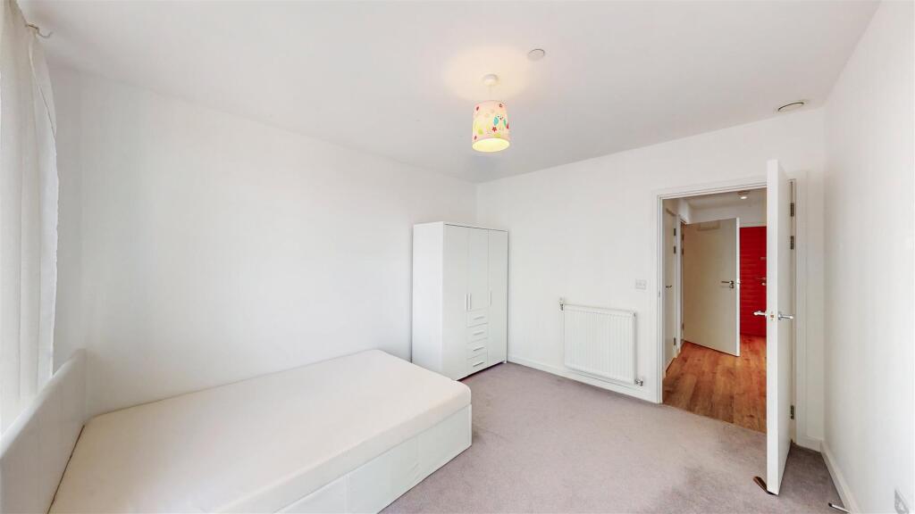 75 Drummond House, 11 Victory Parade - a2c64Fd0Ii9