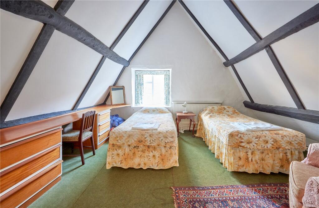 Bedroom Seven
