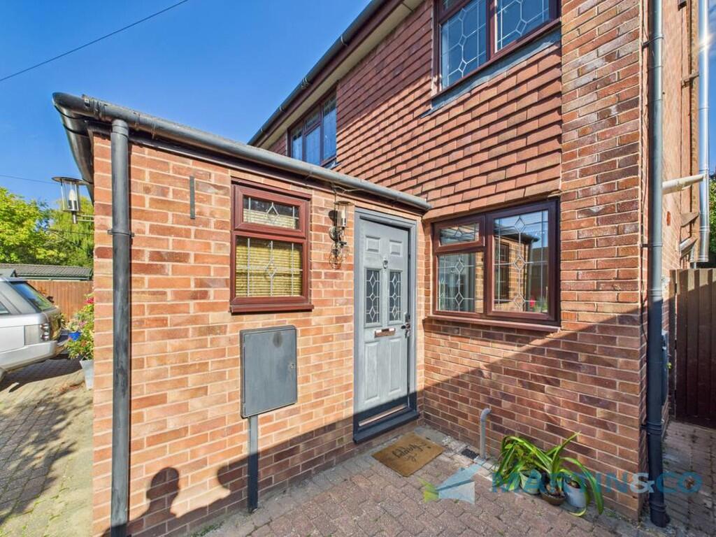 CAM02145G0-PR0077...