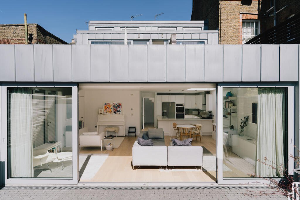 273275 - DSC02037.jpg