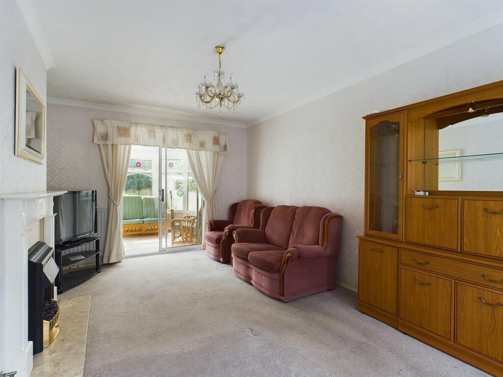 CAM02089G0-PR0305...