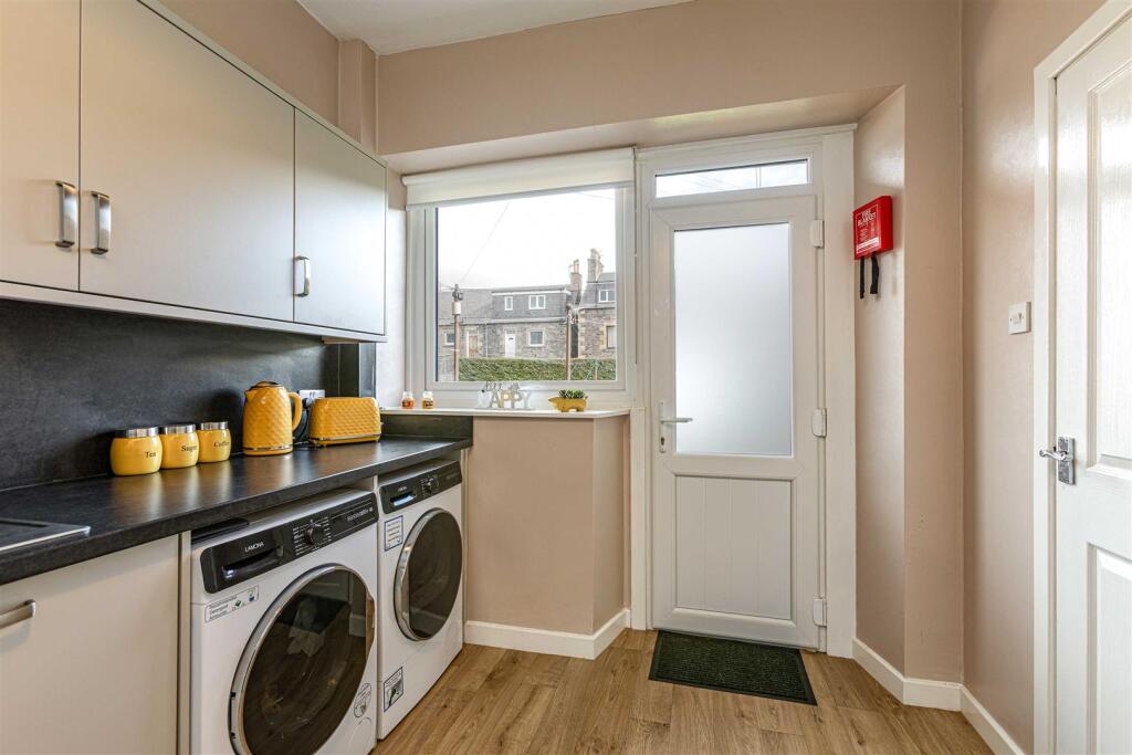 39 Lintburn Street Galashiels Low Res 14.JPG