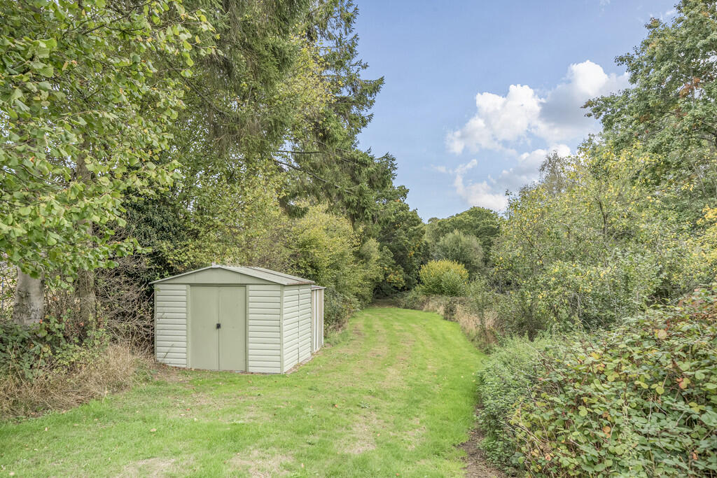 1358648-4-68d6b48...