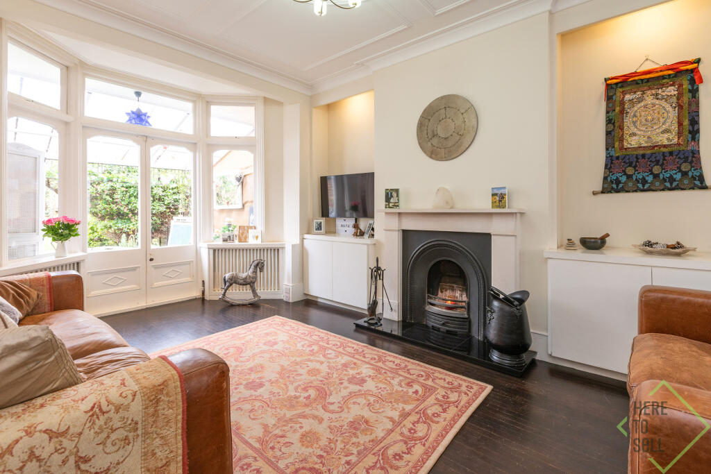 Berkshire Gardens, London, N13 6AA-1 (35)