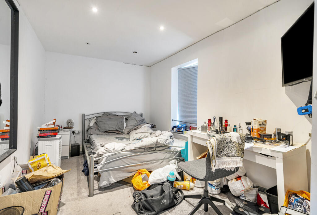 1362046-7-68e904b...