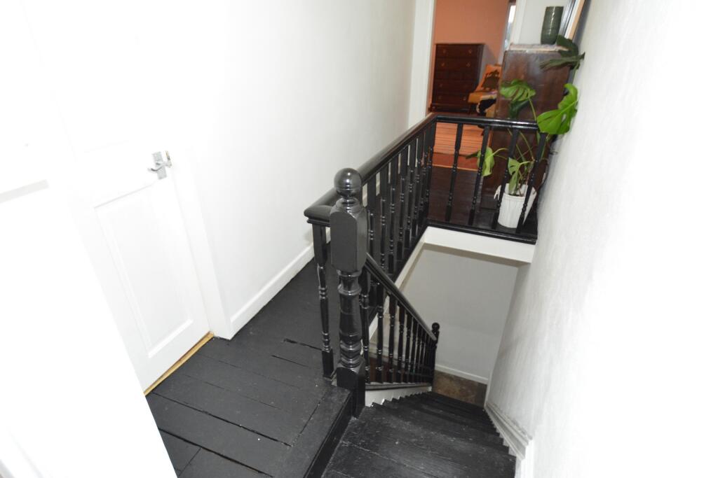 STAIRCASE &amp; LANDING