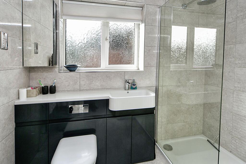 Master En-suite