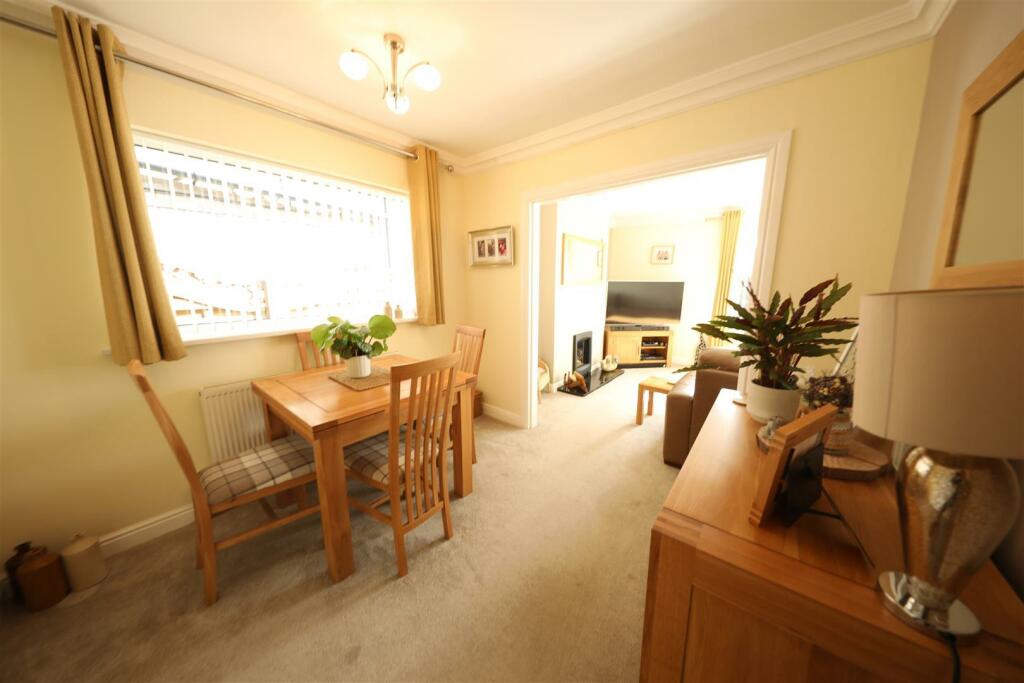 17 Grizedale - Dining.jpg