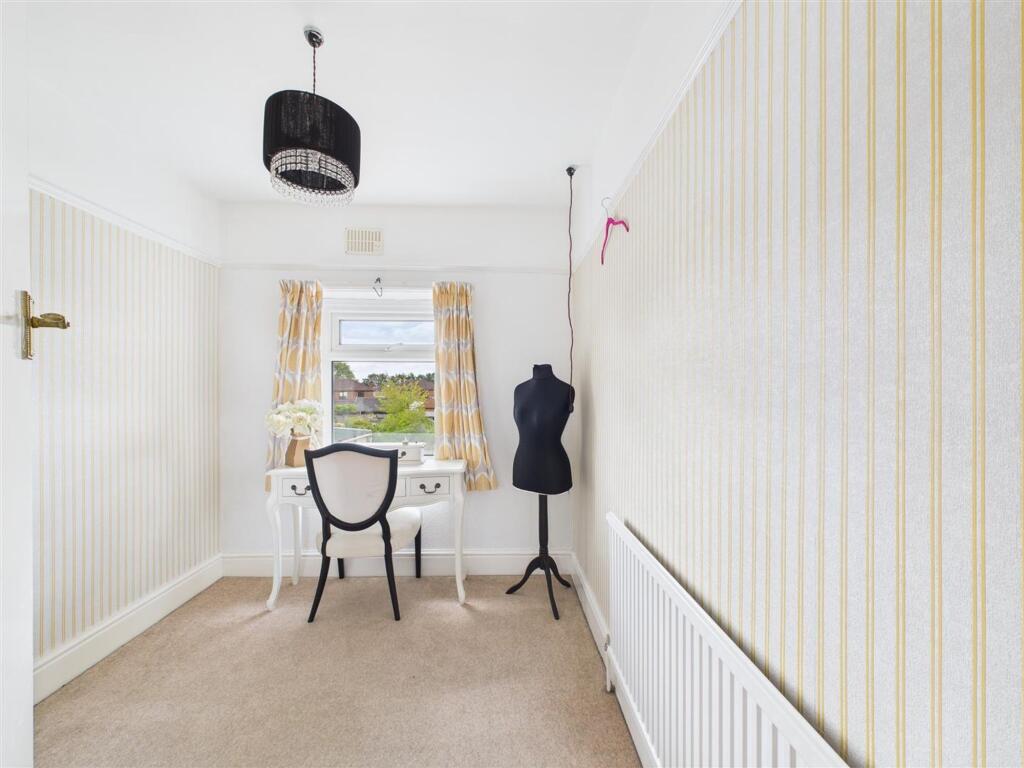 BEDROOM 3