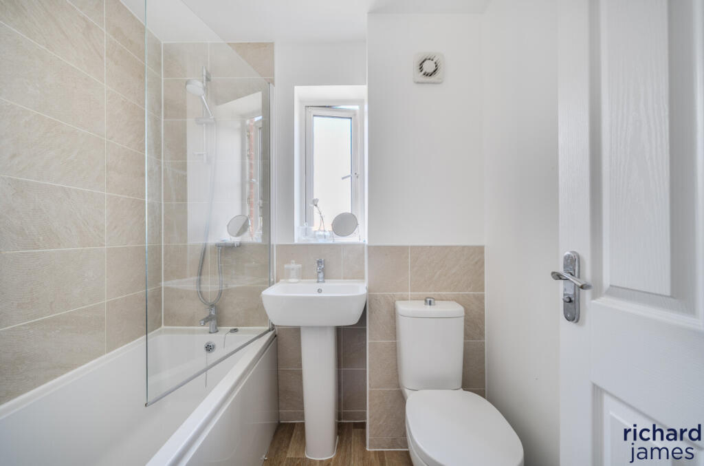 43adfead63914d03b252db89db861714