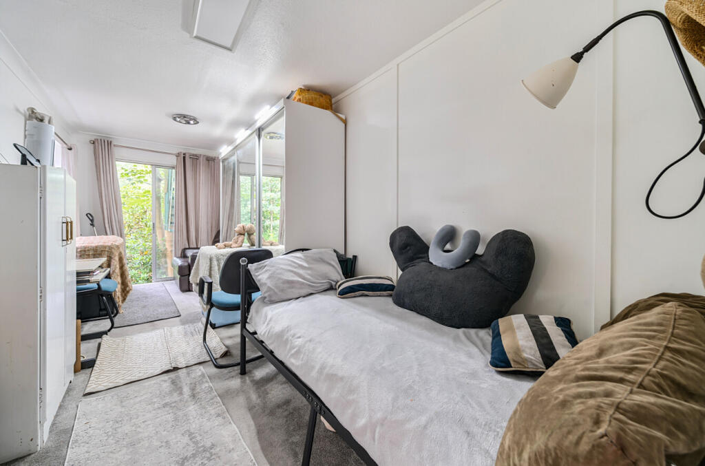 1326594-10-688229...