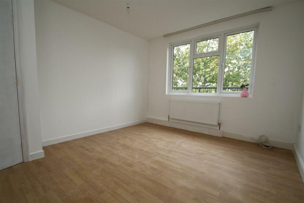 Leyton4.jpg