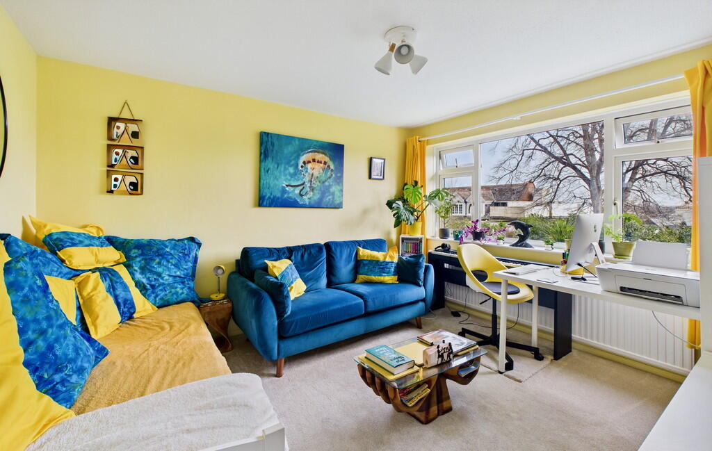 Lounge 1