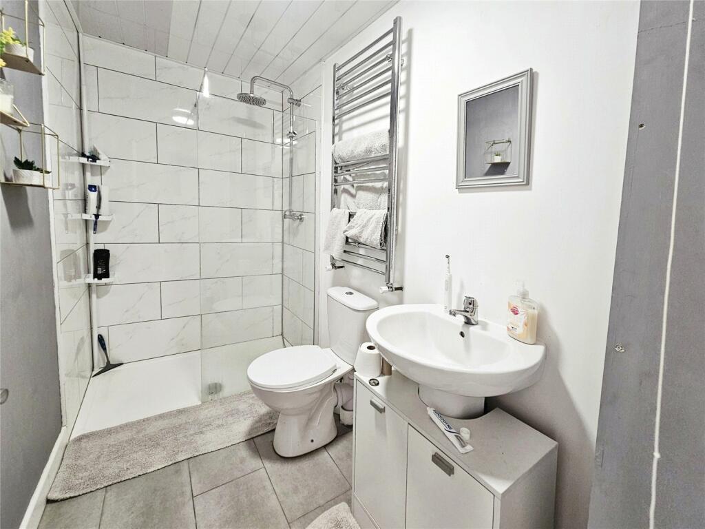 Bedroom 1 En-Suite