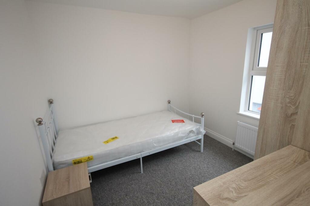 Bedroom Five (Copy).JPG