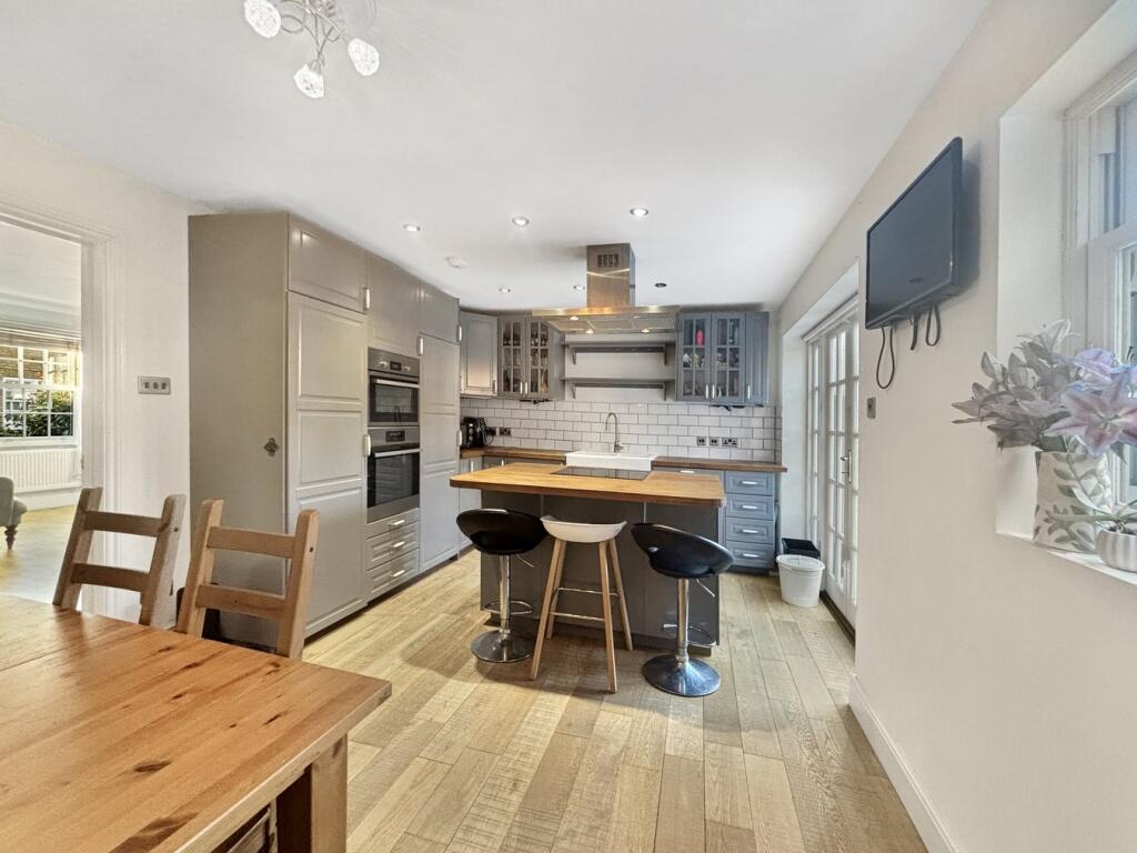 Admirals Walk, Wivenhoe, Colchester, CO7