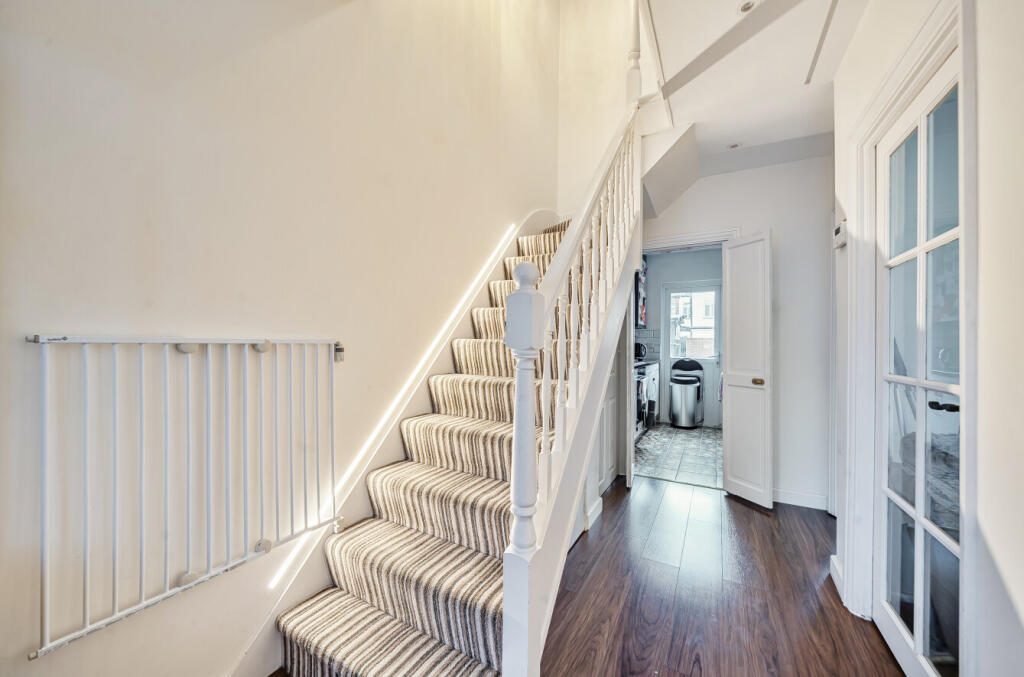 1328528-9-687fcb0...