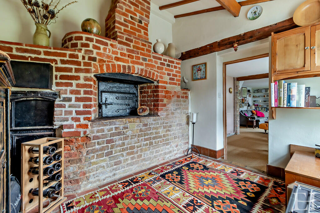 8623736-interiorW...