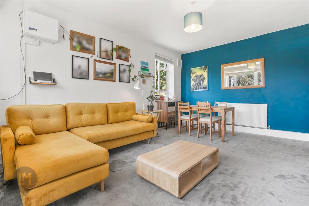 Briardale 1 E LM-2.jpg