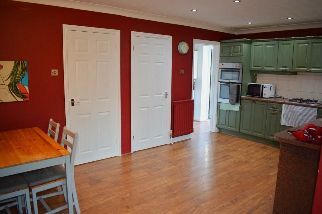 Kitchen_inPixio.jpg